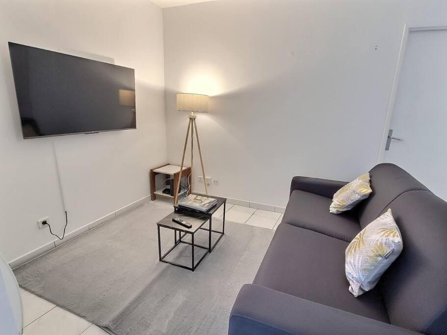 Le Cosy Magny *Paris*Disney*Wifiアパートメント エクステリア 写真